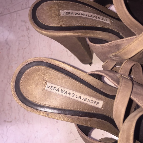 Vera Wang Lavendar Brown Suede Platform Heels - Picture 7 of 8